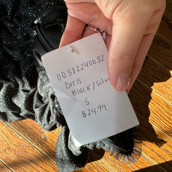 Forever 21 size small black sparkly dress - Picture 7 of 7